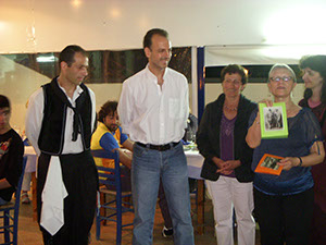 96-Abschied 1 Susan - Abschied Pambos + Christos